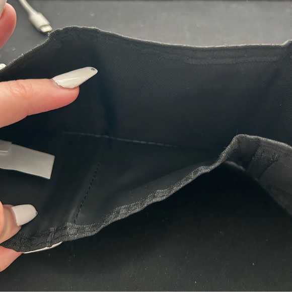 My Hero Academia Deku Velcro Wallet - Picture 2 of 6